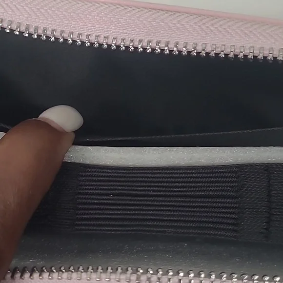 Women's Pink Credit Card Wallet - Picture 5 of 8